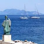 Apartament By The Sea Sucuraj, Hvar - 3589 *