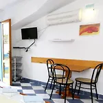 Apartament By The Sea Sucuraj, Hvar - 3589 *