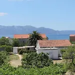 Apartament By The Sea Sucuraj, Hvar - 3589 *