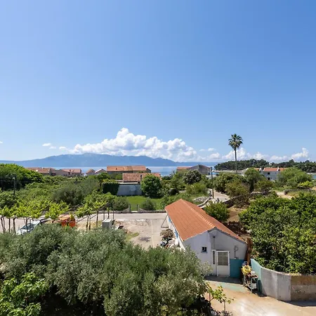 Apartament By The Sea Sucuraj, Hvar - 3589 *